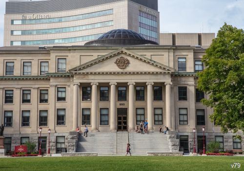 Trường Đại học University of Ottawa